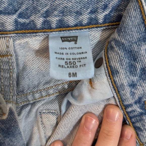 LEVIS 550 Relaxed Fit Light Wash Jeans, Size 6M - Picture 6 of 10